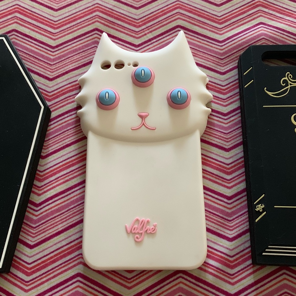 Authentic valfre cat case for iPhone 7+